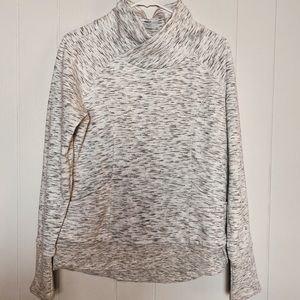 Pull over sweater